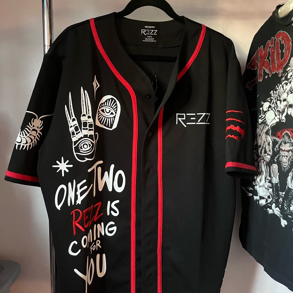 Black and Red REZZ NMORS Jersey Shirt